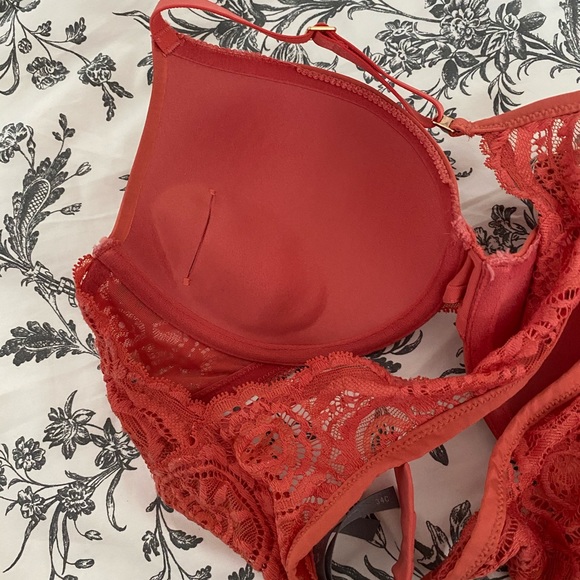 Aerie Day to Play Racerback Removable Push Up Bra - Picture 2 of 3